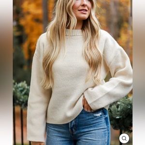 NWOT Hailey Oversized Sweater Shop Dress Up Small Cream